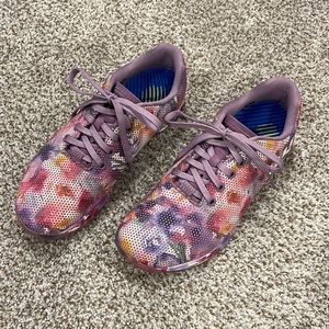 NOBULL Trainer, Superfeet Insoles, Size 8.5, Bouquet (Purple Floral)